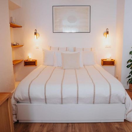 Perfect Family-Oriented And Renovated Townhouse In The Old Antibesアパートメント エクステリア 写真