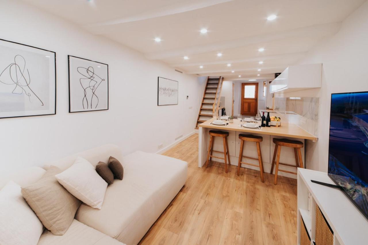 Perfect Family-Oriented And Renovated Townhouse In The Old Antibesアパートメント エクステリア 写真