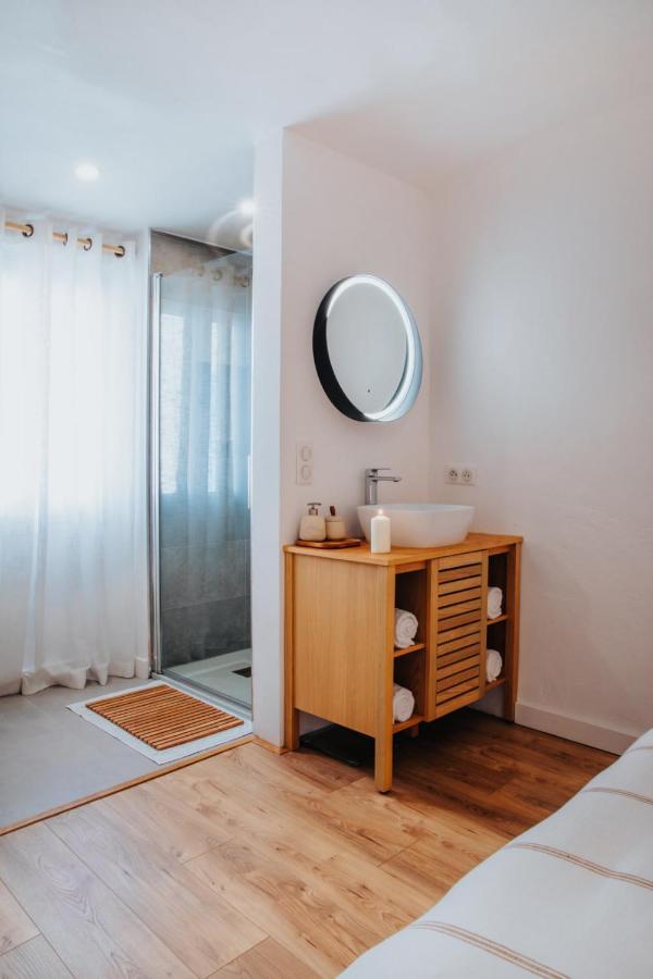 Perfect Family-Oriented And Renovated Townhouse In The Old Antibesアパートメント エクステリア 写真