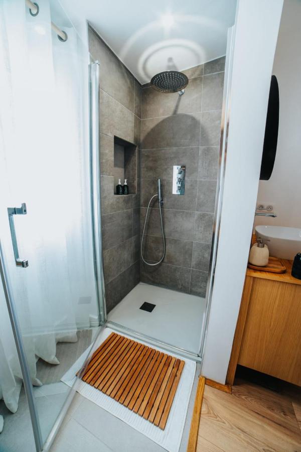 Perfect Family-Oriented And Renovated Townhouse In The Old Antibesアパートメント エクステリア 写真