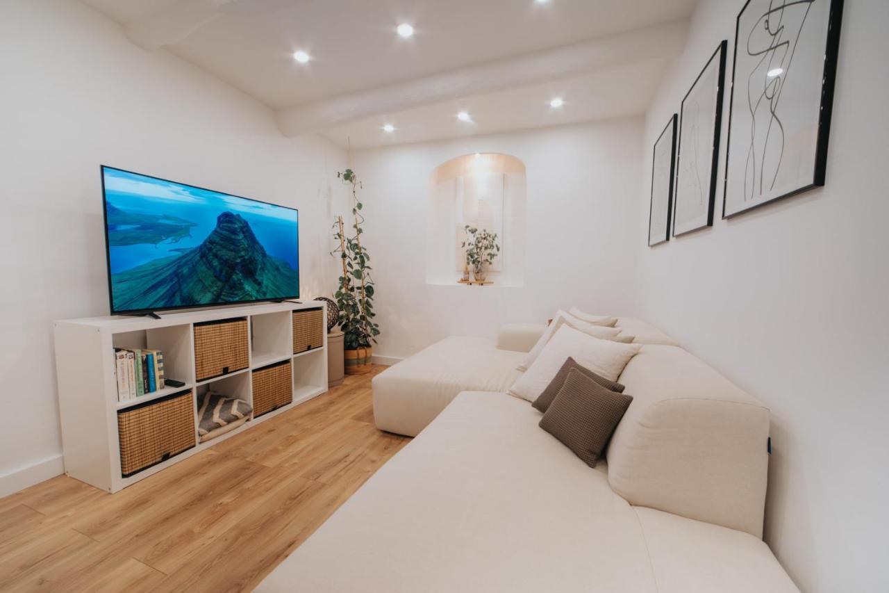 Perfect Family-Oriented And Renovated Townhouse In The Old Antibesアパートメント エクステリア 写真