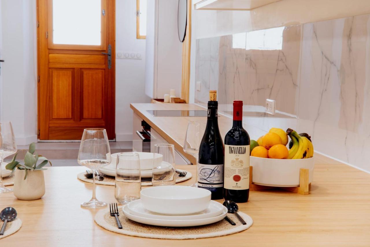 Perfect Family-Oriented And Renovated Townhouse In The Old Antibesアパートメント エクステリア 写真